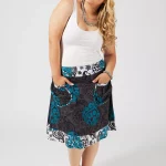 Jupe courte Grise et blanche à motifs bleus - JUP0006