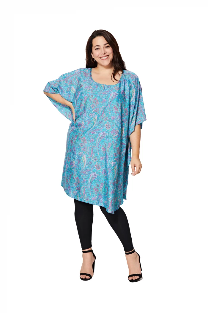 Tunique ample Bleue à motifs bohèmes roses - MCTUP0206I – Image 1