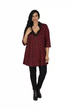 Tunique Noire à motifs rouges à col en V - TUP6037H