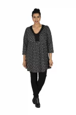 Tunique ethnique Noire à fleurs blanches - TUP6036D