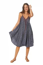 Robe mi-longue ample Bleu marine à fleurs blanches - RLIP0272C