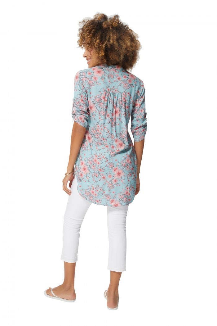 Blouse longue bleue à fleurs de cerisiers - CHV0101C – Image 2
