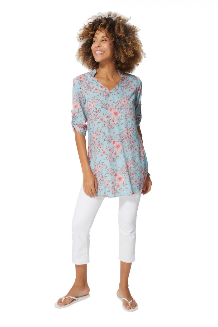 Blouse longue bleue à fleurs de cerisiers - CHV0101C – Image 1