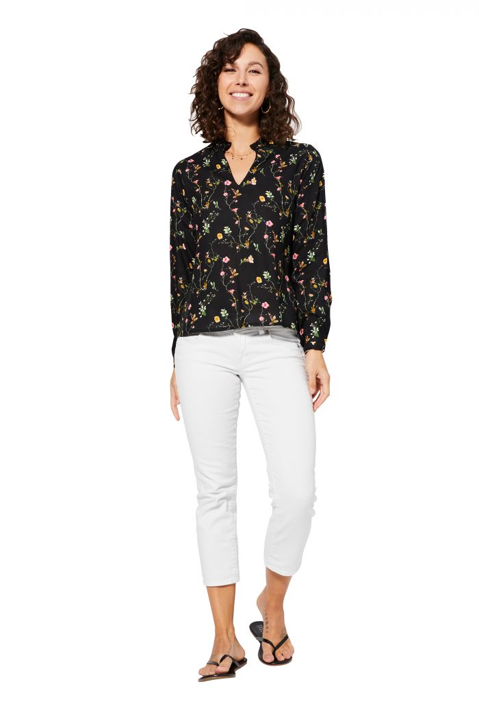Blouse col en v noire à fleurs - TIPV0003B – Image 1