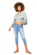 Top court à col bateau Blanc fleuri - TIP0044A